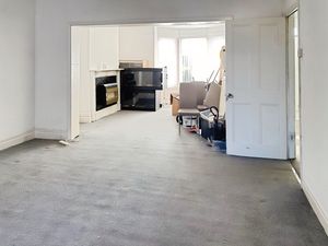 Photo 9- click for photo gallery